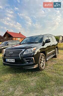 Позашляховик / Кросовер Lexus LX 2013 в Підгородному