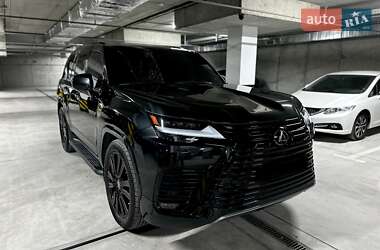 Позашляховик / Кросовер Lexus LX 2023 в 