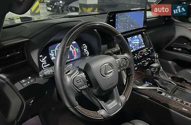 Позашляховик / Кросовер Lexus LX 2023 в 
