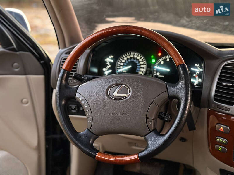 Внедорожник / Кроссовер Lexus LX 2003 в Ивано-Франковске