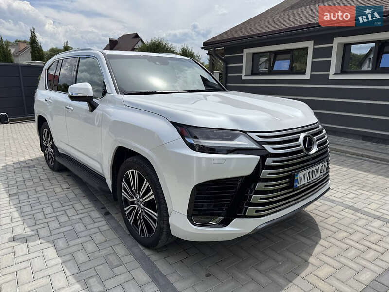Позашляховик / Кросовер Lexus LX 2022 в 