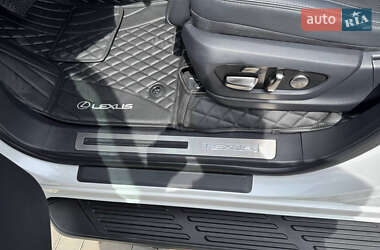 Позашляховик / Кросовер Lexus LX 2022 в 