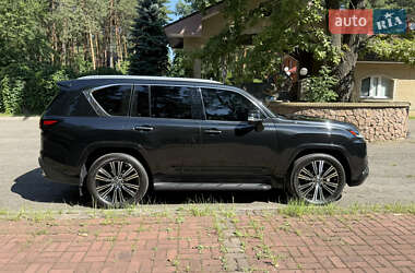 Позашляховик / Кросовер Lexus LX 2022 в 