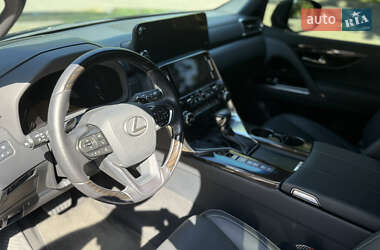 Позашляховик / Кросовер Lexus LX 2022 в 