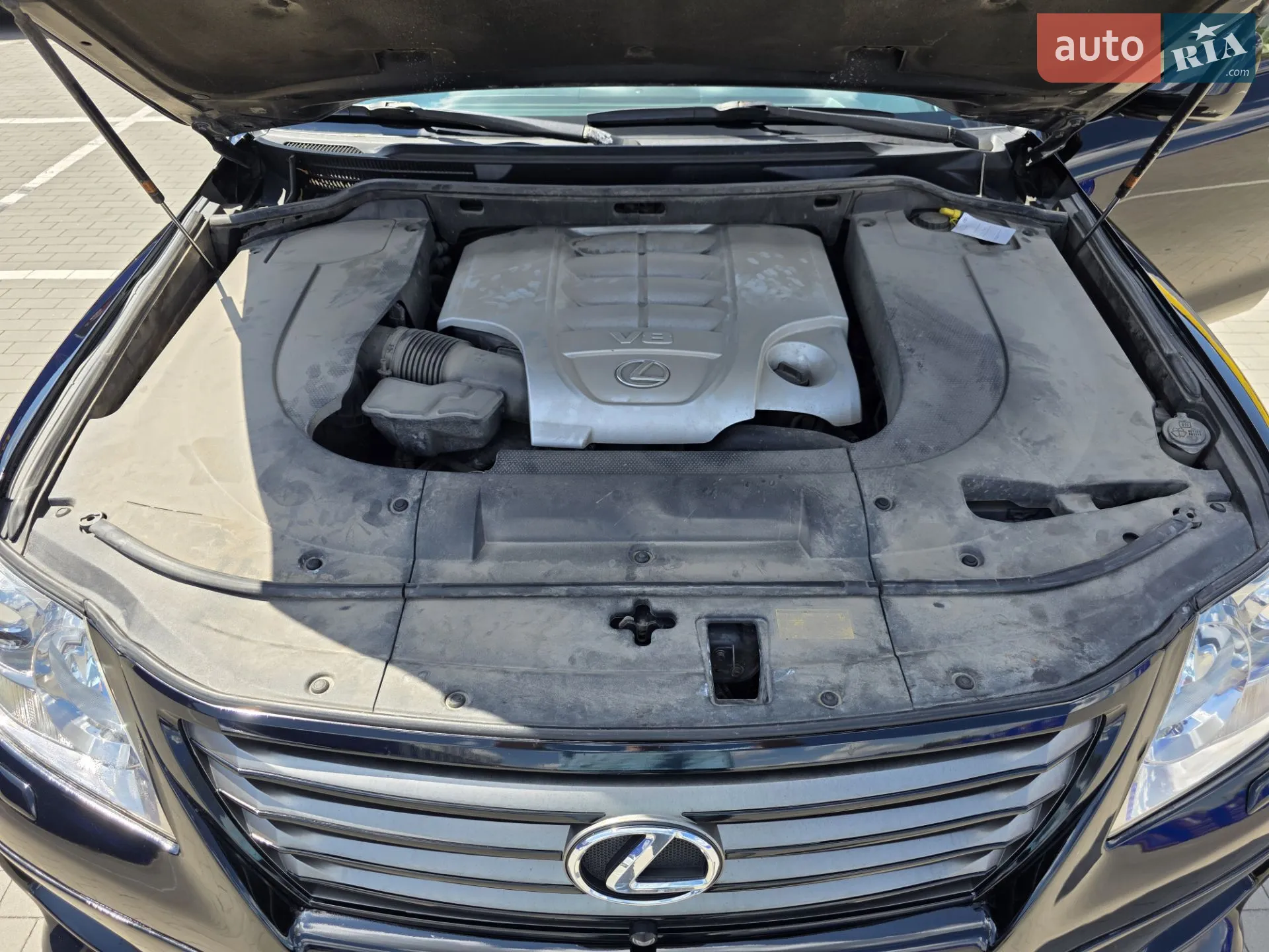 2010 Lexus LX - мініатюра 16