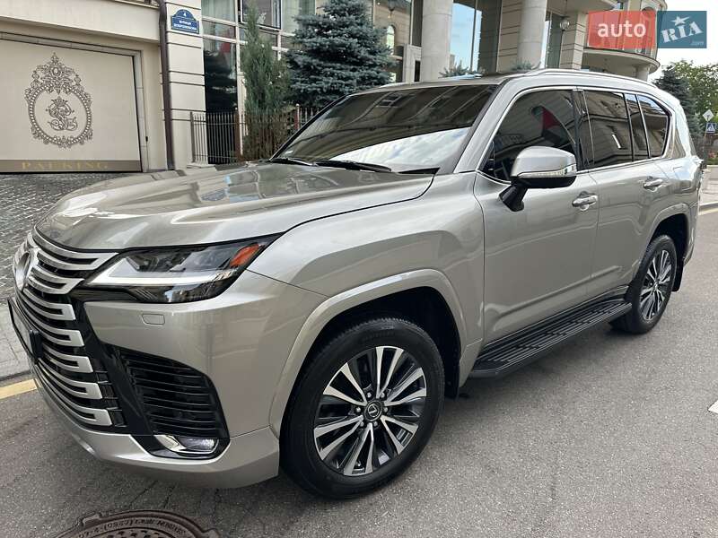 Lexus LX 2022