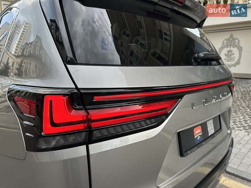 Внедорожник / Кроссовер Lexus LX 2022 в Киеве