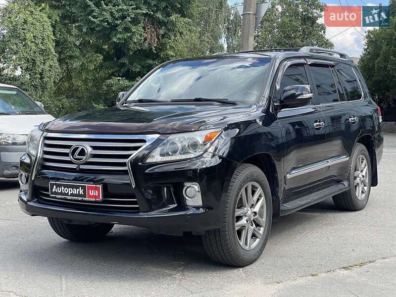 Позашляховик / Кросовер Lexus LX 2012 в 