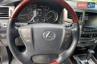 Позашляховик / Кросовер Lexus LX 2012 в 