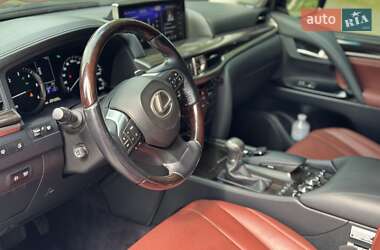 Внедорожник / Кроссовер Lexus LX 2016 в 