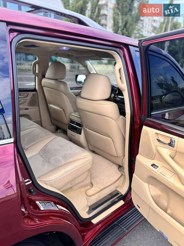 Позашляховик / Кросовер Lexus LX 2010 в Києві