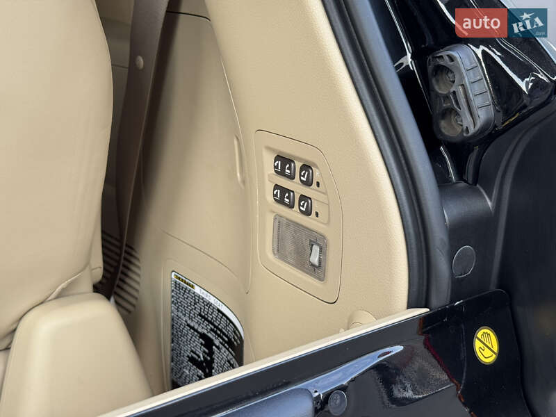Внедорожник / Кроссовер Lexus LX 2010 в Киеве