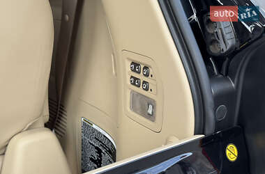 Позашляховик / Кросовер Lexus LX 2010 в 