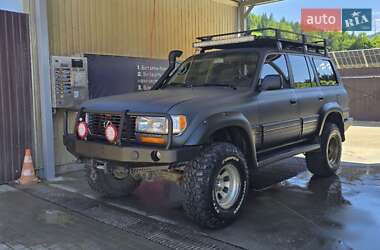 Внедорожник / Кроссовер Lexus LX 1996 в Верховине