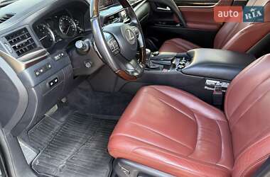 Внедорожник / Кроссовер Lexus LX 2017 в 