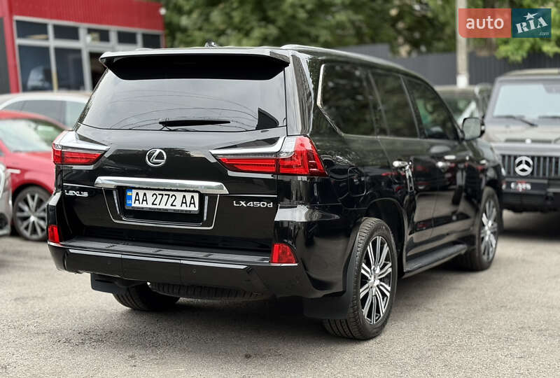 Внедорожник / Кроссовер Lexus LX 2017 в Киеве