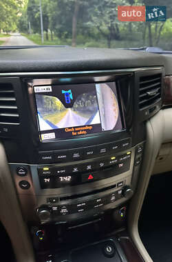 Позашляховик / Кросовер Lexus LX 2011 в 
