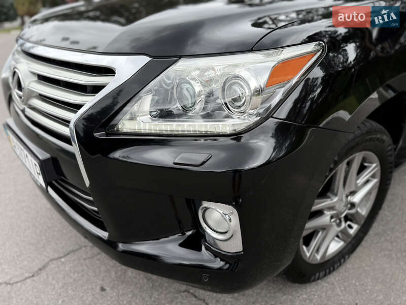 Внедорожник / Кроссовер Lexus LX 2012 в Киеве