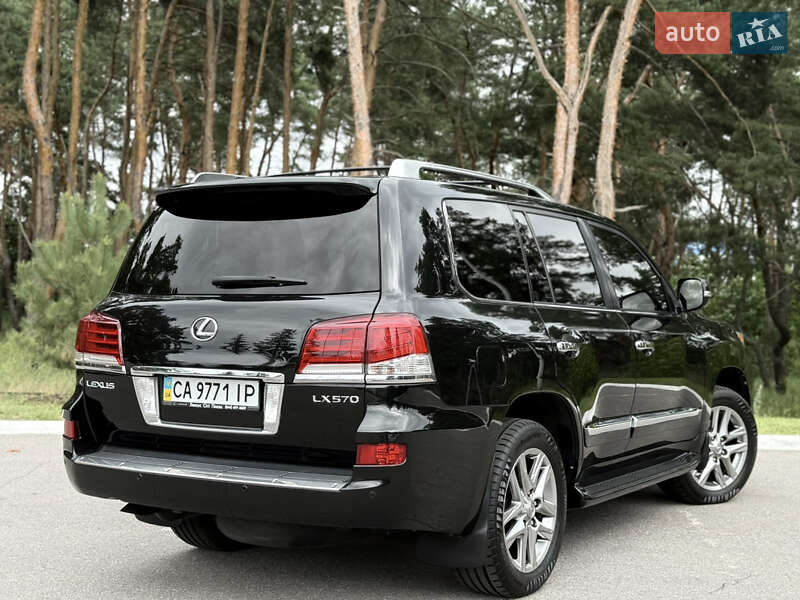 Внедорожник / Кроссовер Lexus LX 2012 в Киеве