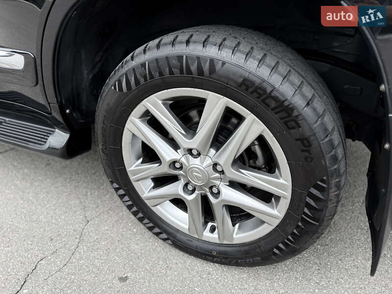 Внедорожник / Кроссовер Lexus LX 2012 в Киеве