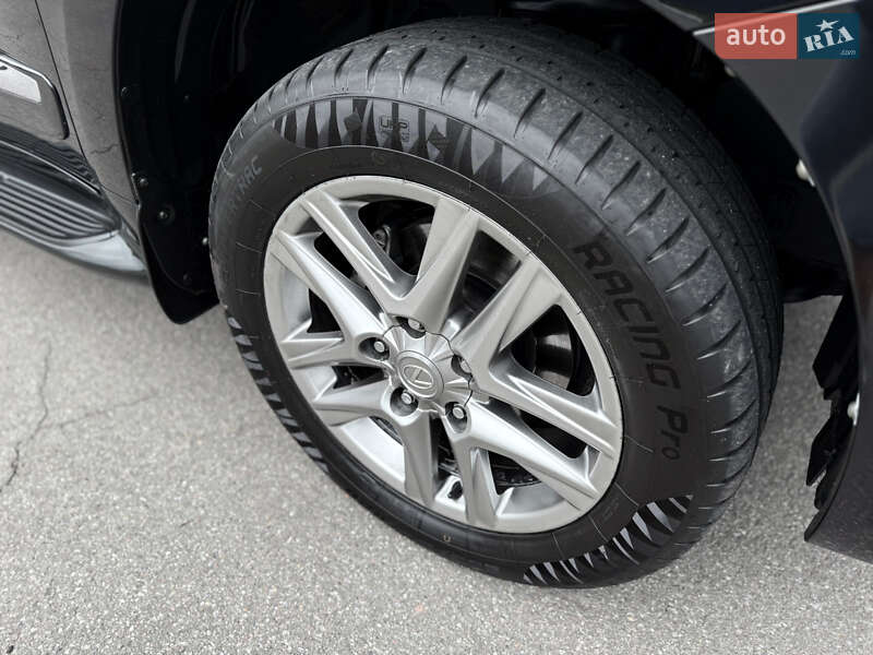 Внедорожник / Кроссовер Lexus LX 2012 в Киеве