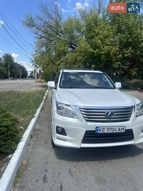 Позашляховик / Кросовер Lexus LX 2008 в Дніпрі