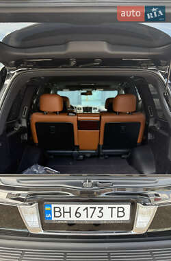Позашляховик / Кросовер Lexus LX 2014 в 