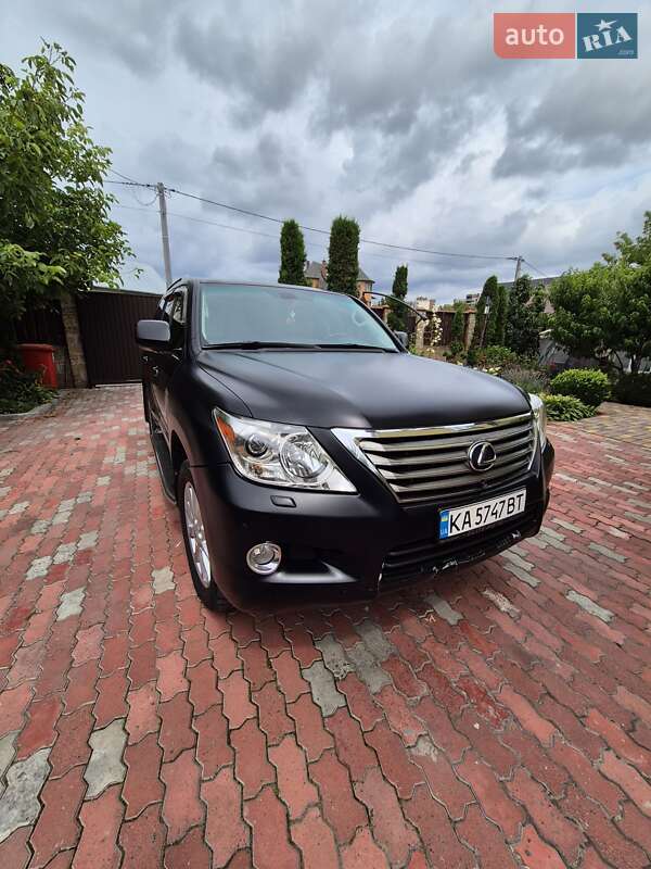 Внедорожник / Кроссовер Lexus LX 2008 в 
