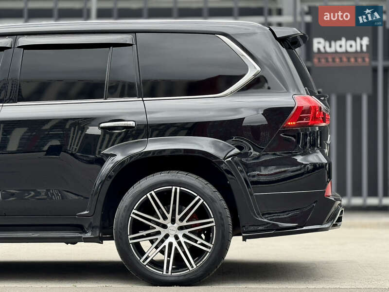 Позашляховик / Кросовер Lexus LX 2016 в Києві