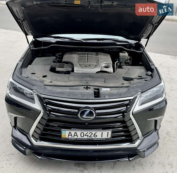 Позашляховик / Кросовер Lexus LX 2016 в Києві
