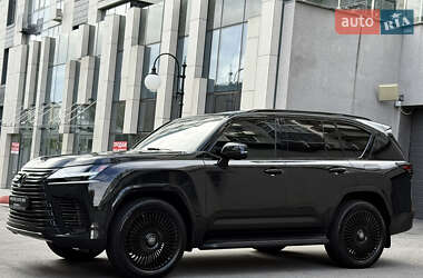 Внедорожник / Кроссовер Lexus LX 2022 в 