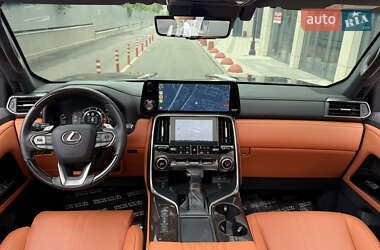 Внедорожник / Кроссовер Lexus LX 2022 в 