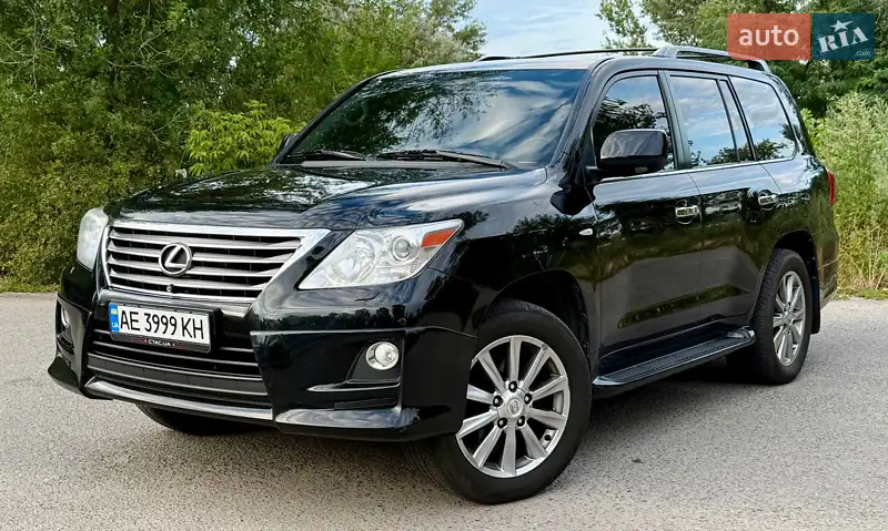 Внедорожник / Кроссовер Lexus LX 2010 в 