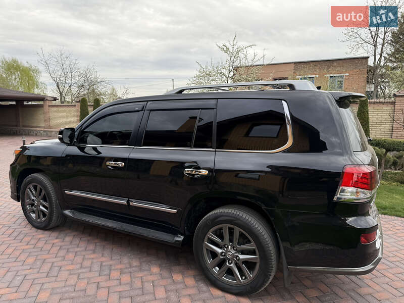 Внедорожник / Кроссовер Lexus LX 2014 в Сарнах