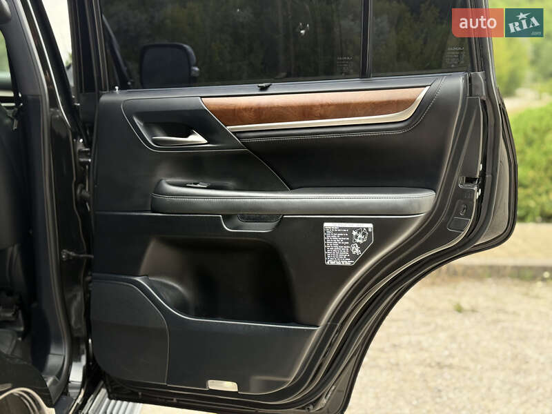 Внедорожник / Кроссовер Lexus LX 2019 в Днепре