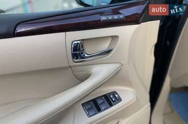 Позашляховик / Кросовер Lexus LX 2011 в 