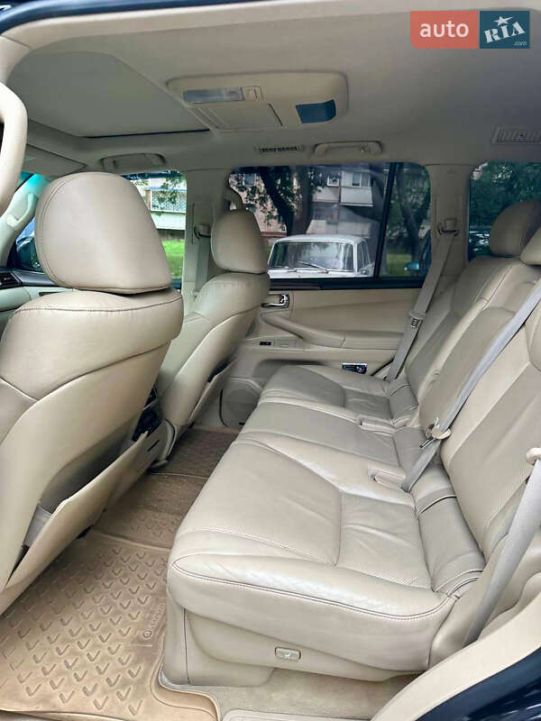 Внедорожник / Кроссовер Lexus LX 2010 в Киеве