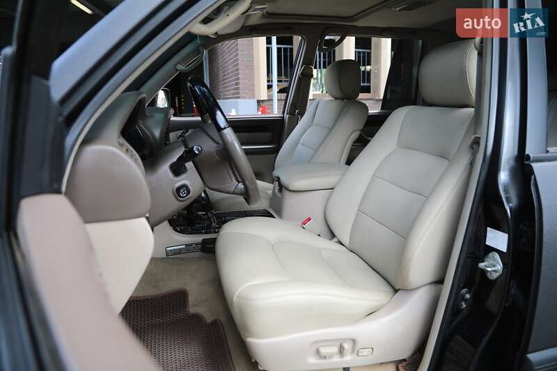 Внедорожник / Кроссовер Lexus LX 2000 в Харькове