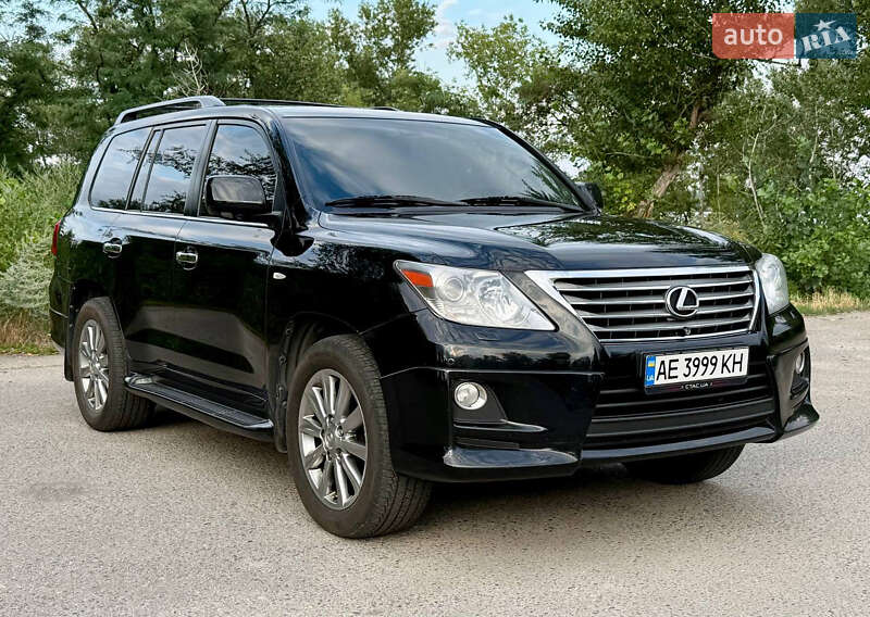 Внедорожник / Кроссовер Lexus LX 2010 в Днепре