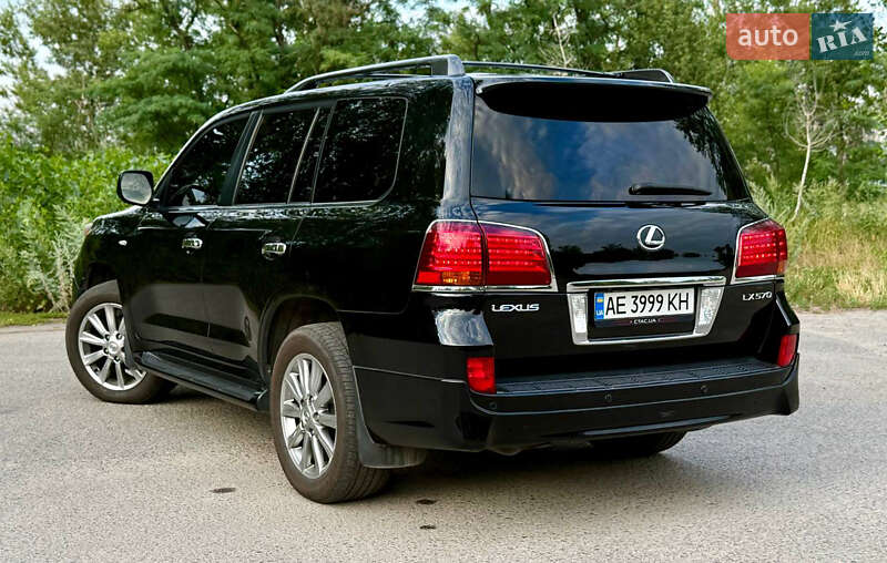 Внедорожник / Кроссовер Lexus LX 2010 в Днепре