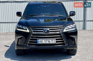 Позашляховик / Кросовер Lexus LX 2017 в Кам'янському