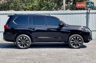 Внедорожник / Кроссовер Lexus LX 2017 в 
