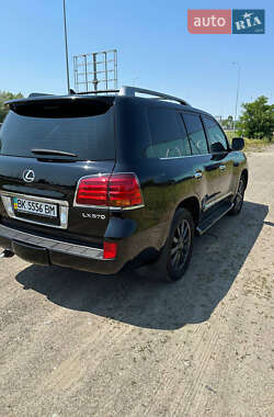 Внедорожник / Кроссовер Lexus LX 2008 в 