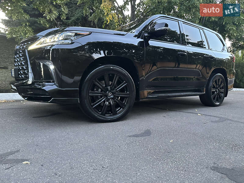 Lexus LX 2016