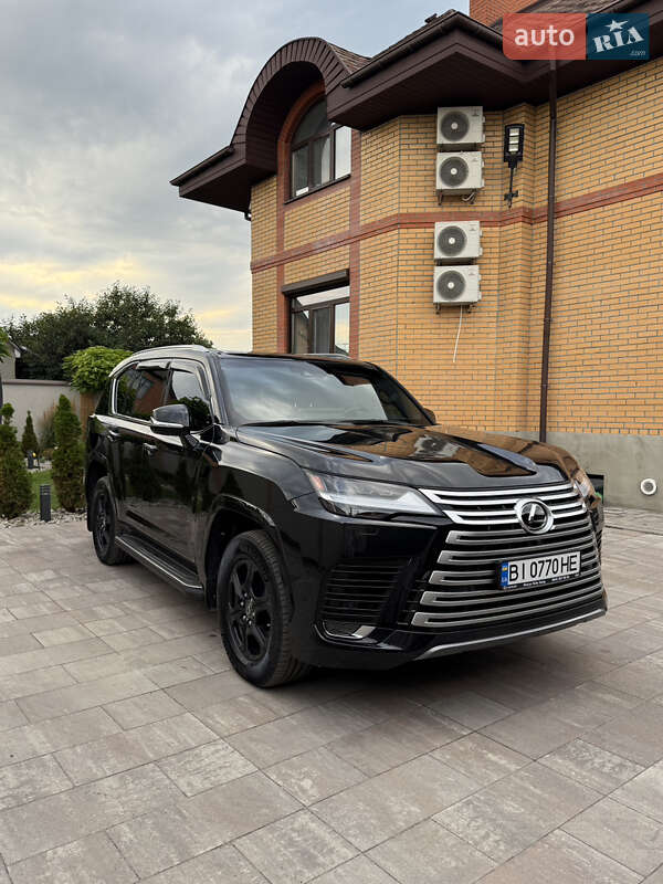 Lexus LX 2023