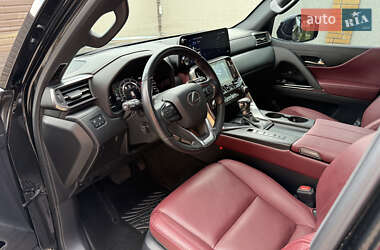 Внедорожник / Кроссовер Lexus LX 2023 в 