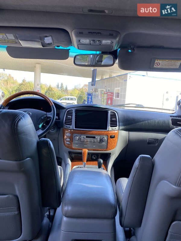 Внедорожник / Кроссовер Lexus LX 2007 в Черновцах