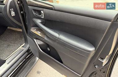 Внедорожник / Кроссовер Lexus LX 2012 в 