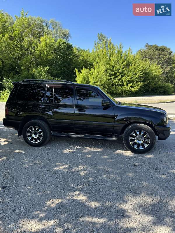 Позашляховик / Кросовер Lexus LX 2005 в Дніпрі