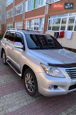 Внедорожник / Кроссовер Lexus LX 2010 в 